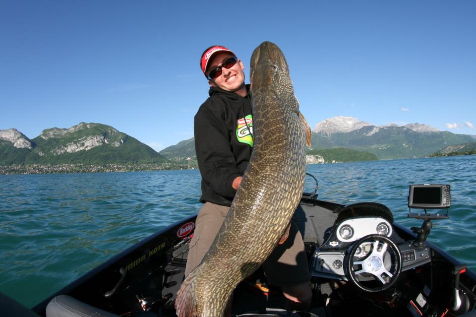 huge-northern-pike.jpg